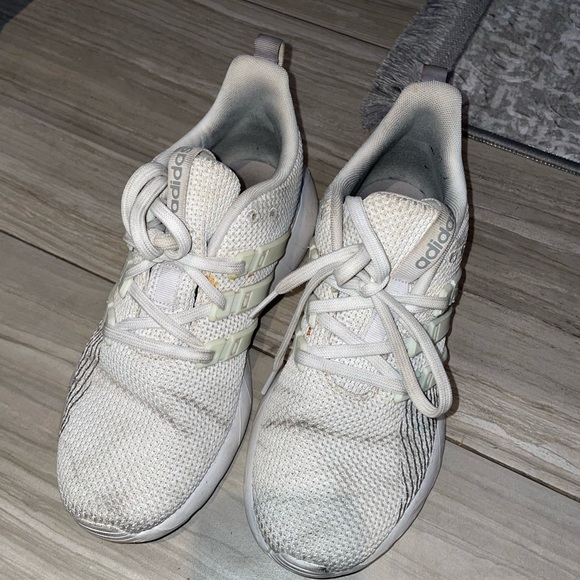 adidas Women's Questar Flow Shoes sneakers 
Color: Two Tone-White/White - Picture 8 of 12